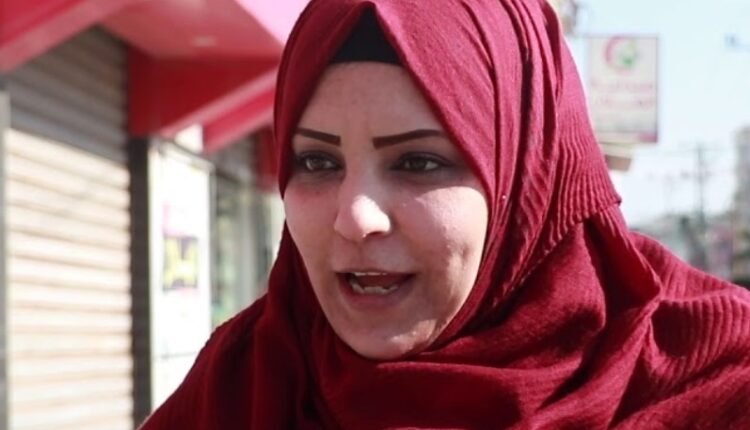 الصحفية صافيناز اللوح