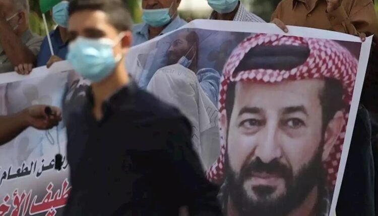 الأسير ماهر الأخرس
