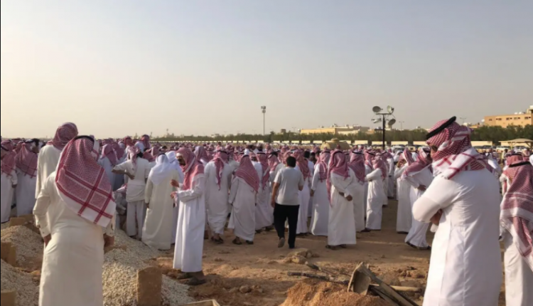 وفاة الشاعر سليمان العويس
