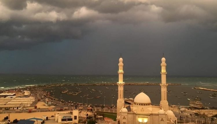 غيوم مرافقة لمنخفض جوي - الطقس
