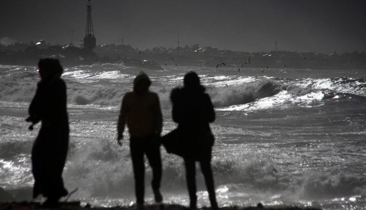 شاطئ بحر غزة - الطقس