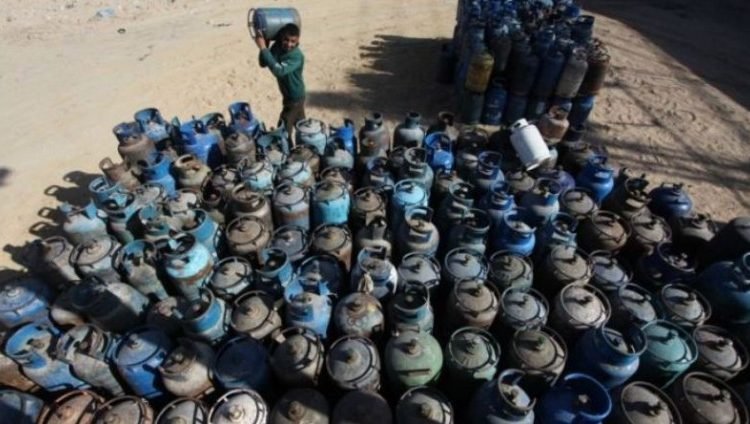 أزمة الغاز.. ومعاناة الغزيين التي لا تنتهي