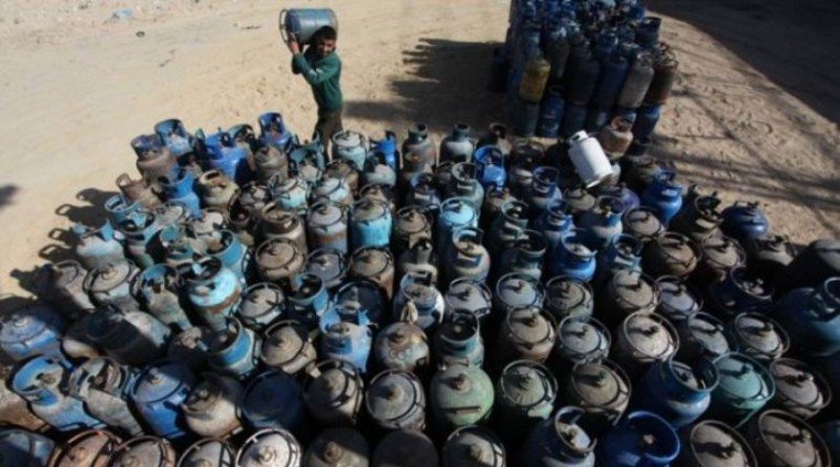 أزمة الغاز.. ومعاناة الغزيين التي لا تنتهي