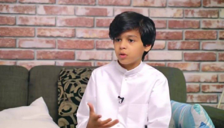 كم عمر المنشد شبل يام على ويكيبيديا ؟