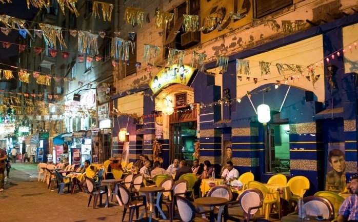 مواعيد غلق المحلات في رمضان 2022 بمصر