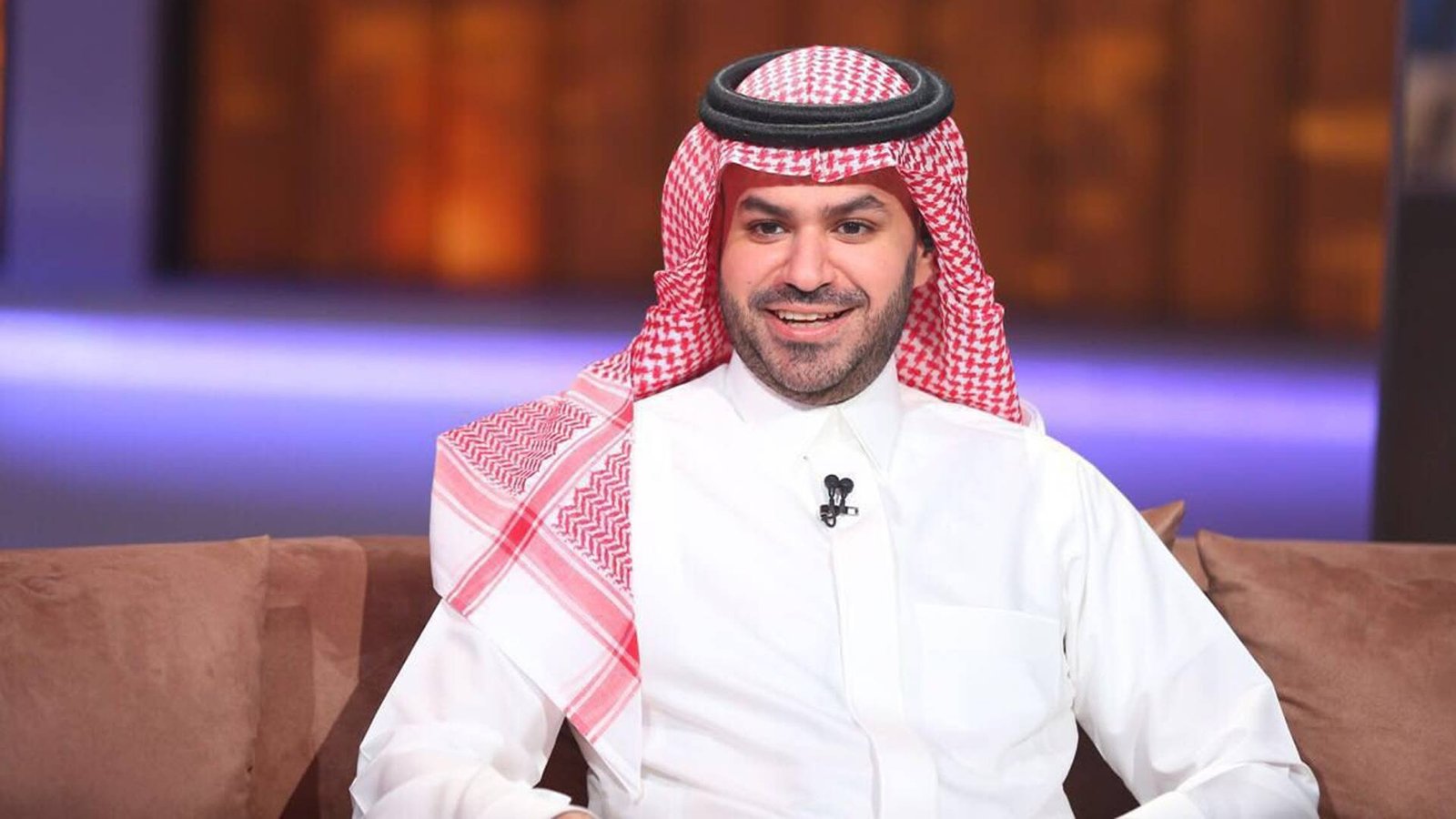 شاهد حلقات برنامج مراحل للاعلامي علي العلياني كامل على sbc