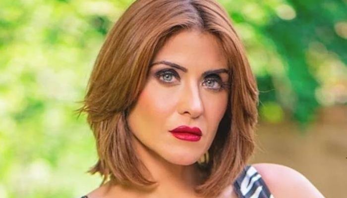 ما هي ديانة هيدي كرم ومن هي على ويكيبيديا ؟