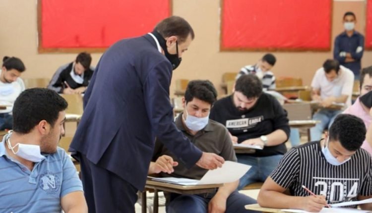 اجابات امتحان رياضيات توجيهي علمي ادبي 2022 في الاردن
