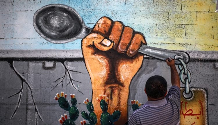 كيف ترهق الإضرابات الفردية الأسرى؟