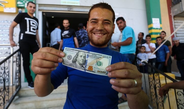 عندما تحوّل المساعدات إلى قروض!