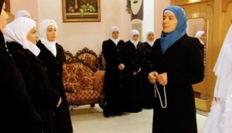من هي الشيخة منيرة القبيسي على ويكيبيديا