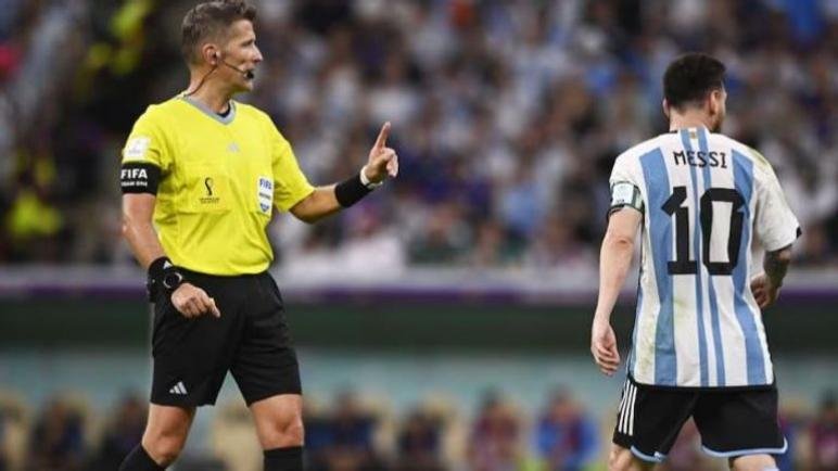 من حكم مباراة الارجنتين وكرواتيا في كاس العالم 2022