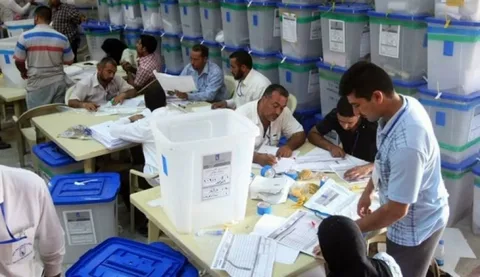 المفوضية العليا المستقلة للانتخابات موظف اقتراع