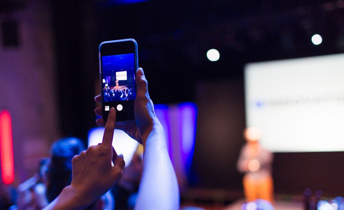 زمن النشطاء واستباحة السوشال ميديا