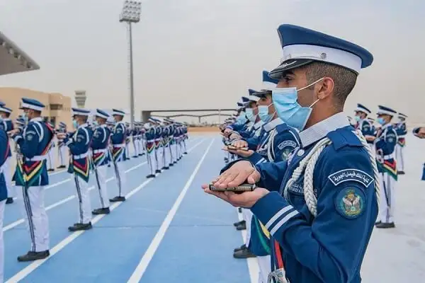 شروط الكلية التقنية العالمية لعلوم الطيران المسار العسكري