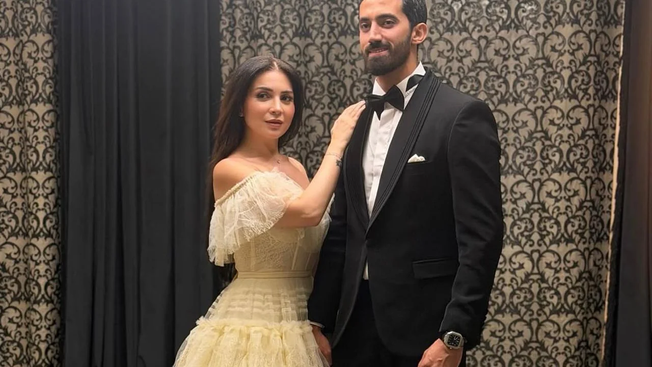 كم عمر مي عز الدين وزوجها احمد تيمور ؟