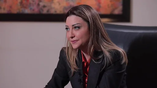 ظهرت مع بشار الأسد.. من هي لونا الشبل وما علاقتها بقناة الجزيرة