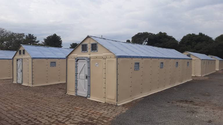 الاحتلال يوافق على إدخال خيام “فايبر جلاس” لقطاع غزة