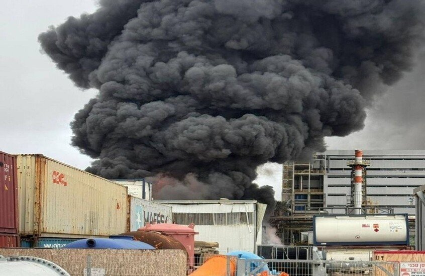 إيران تقصف مصنعاً يحتوى على موادٍ خطرة في النقب