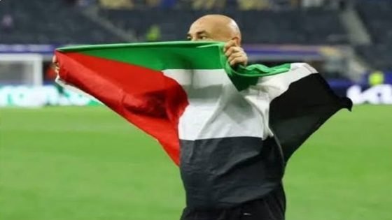 الفيفا تحسم الجدل: نرحب برفع علم دولة فلسطين