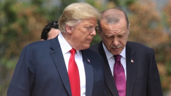 أردوغان يبحث مع ترامب التطورات في قطاع غزة وملفات إقليمية أخرى