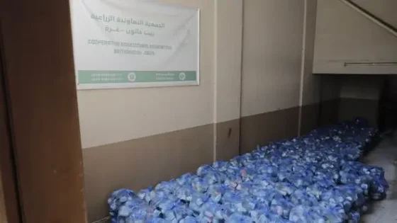 جمعية بيت حانون الزراعية توزع طرود غذائية على الأسر النازحة في غزة