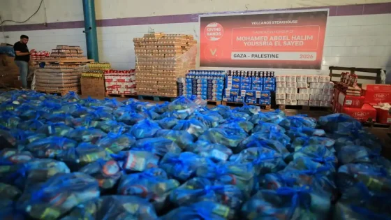 جمعية الأيادي المعطاءة تواصل توزيع الطرود الغذائية على أسر غزة